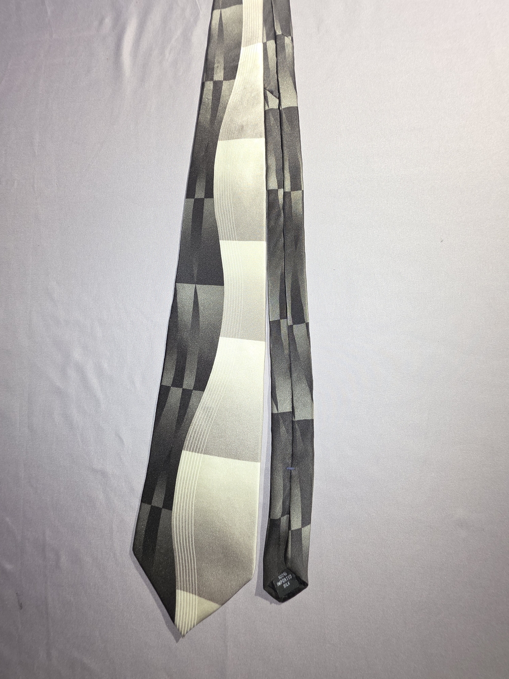 Arrow Men's Gray and Cream Geometric Silk Tie